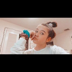 Meet your Posher, Lexi